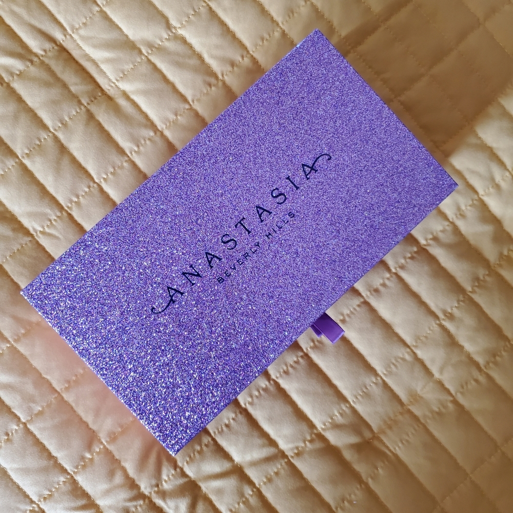 Empty Anastasia Beverly Hills drawer